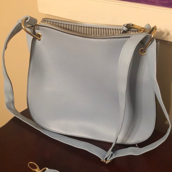 NWOT Beautiful blue purse! - Picture 4 of 5